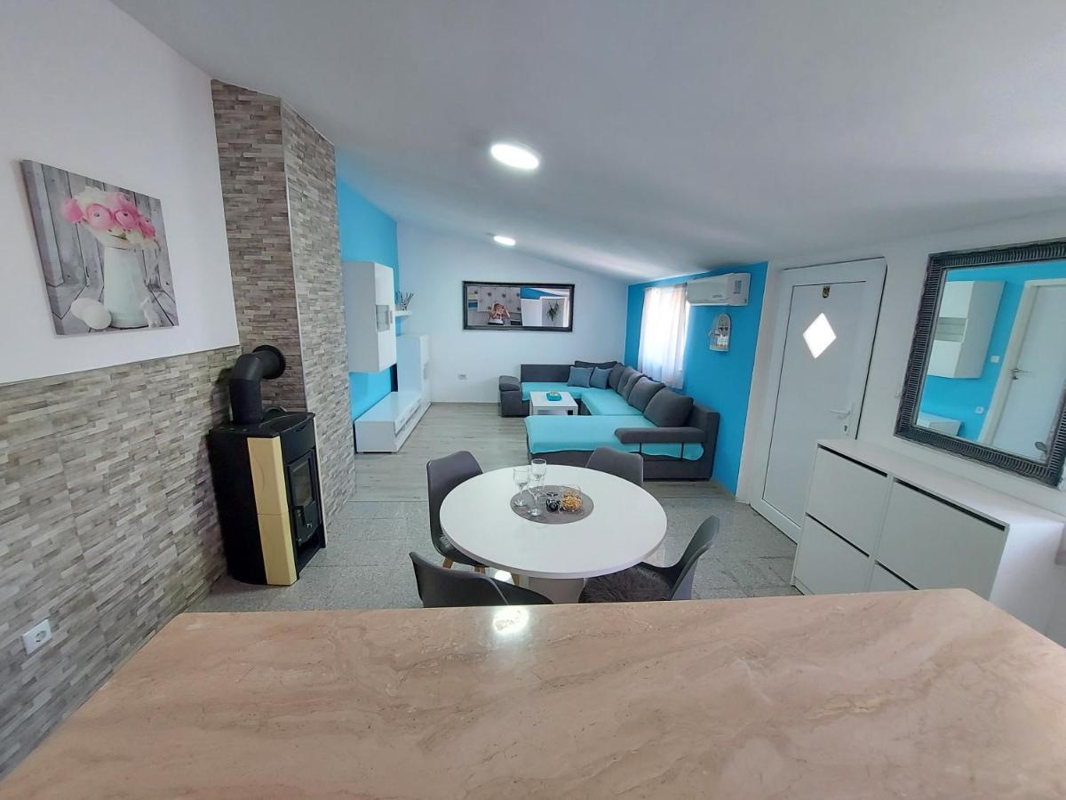Apartman Ana Stinjan Ngoại thất bức ảnh