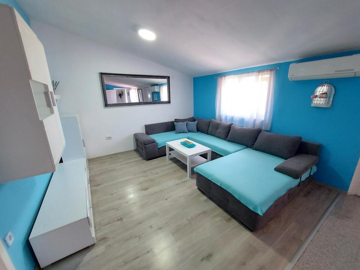 Apartman Ana Stinjan Ngoại thất bức ảnh