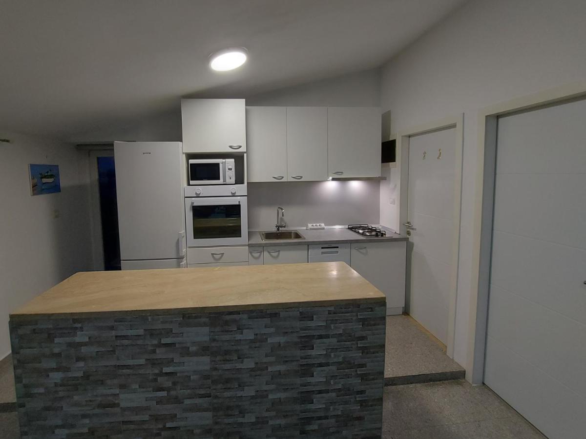 Apartman Ana Stinjan Ngoại thất bức ảnh